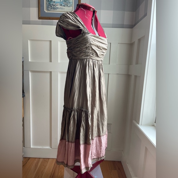 Peruvian Connection Dresses & Skirts - 100% Silk Peruvian Connection Elegant Ruched Dress Size 8